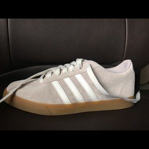 Adidas 6.5 sneaker